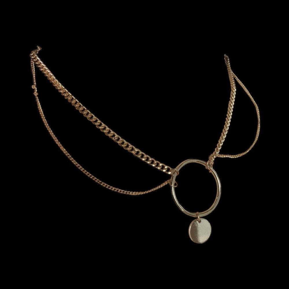 Gold chain layered choker with round pendant 90s y2k